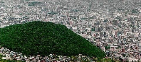 ����R���猩���~�R